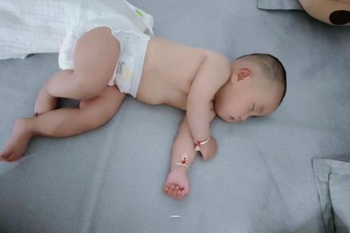 武夷山1岁宝宝可以吃盐吗